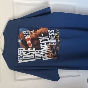 EUC Duck Dynasty Short Sleeve Tee Size 3XL. One Tiny Hole See Photos